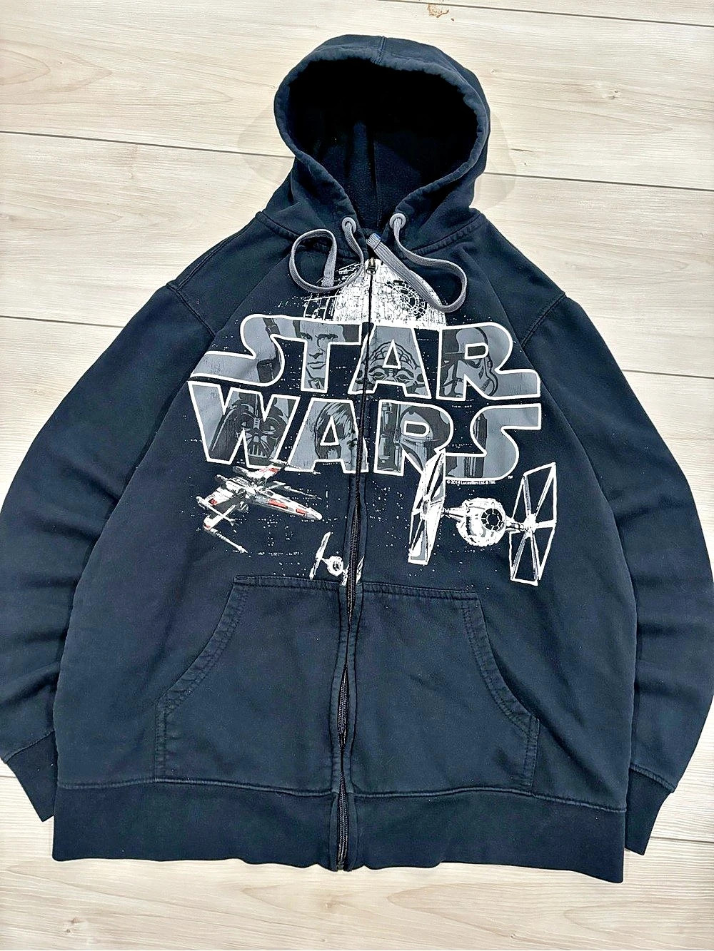 Y2K Star Wars 2014 Graphic Darth Vader Men’s black full zip up hoodie sweatshirt